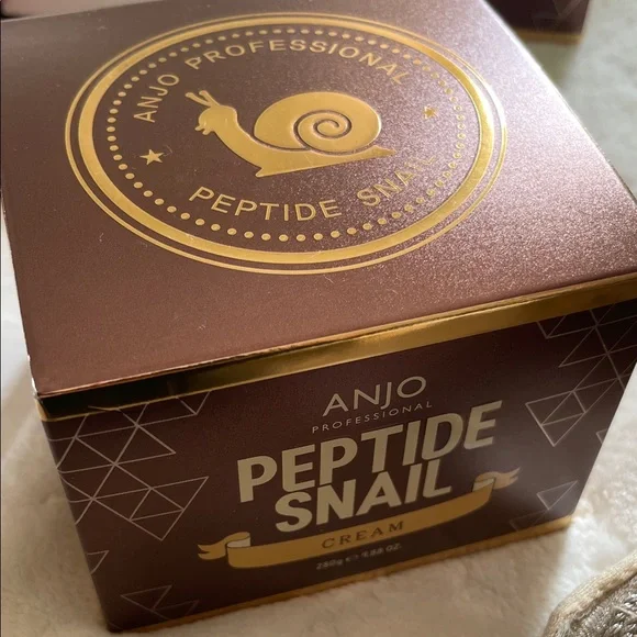 ANJO Professional Peptide Snail Cream - Korean skincare|280 g/9.88oz - Picture 2 of 5
